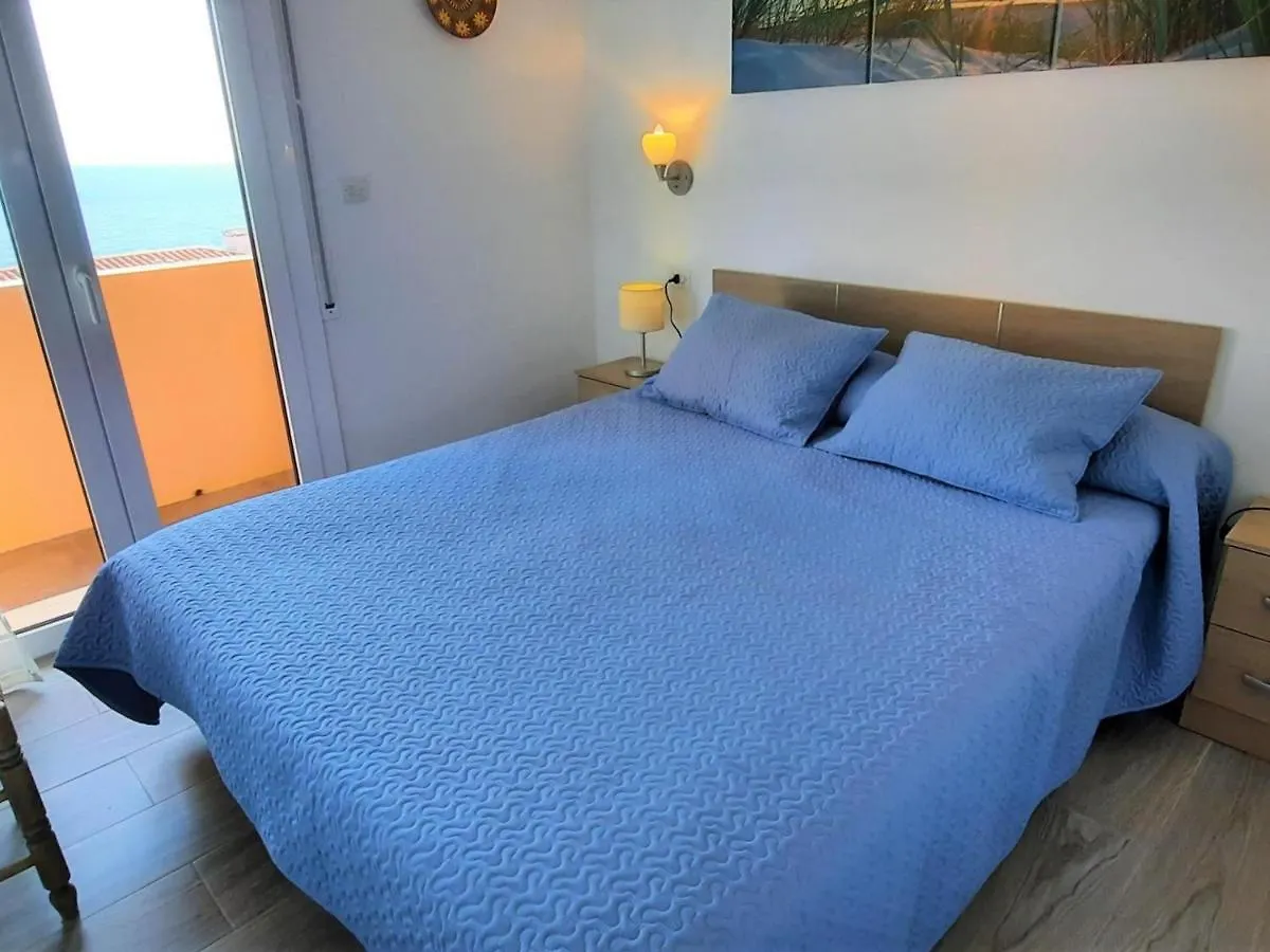 Apartamento Familiar 2 Habitaciones Con Terraza Vista Al Mar Y Aparcamiento En Llanca - Es-170-11 0*,  İspanya